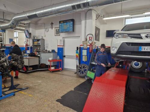 475744311 2313245962378126 3291746067378586372 n